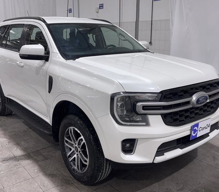 Weiß Ford Everest XLS 2024 Weiß Ford Everest XLS 2024