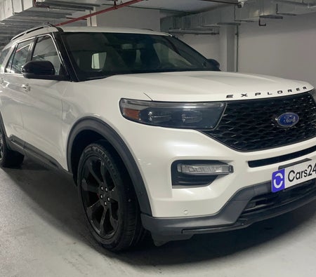 White Ford Explorer ST 2022 White Ford Explorer ST 2022