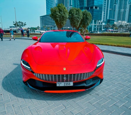 Rot Ferrari Roma 2021