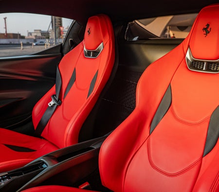 Ferrari 296 GTB 2022, photo 4 of 4