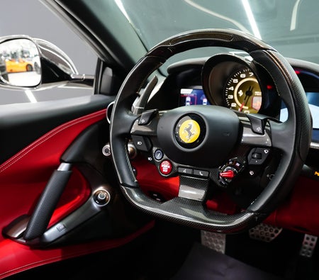 Ferrari 812 Superfast 2019, photo 4 of 4