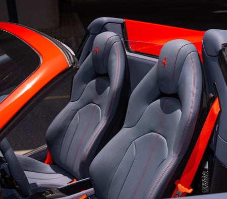 Ferrari F8 Tributo Spider 2023, photo 4 of 4