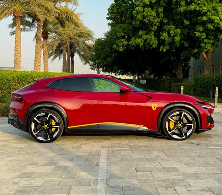 Ferrari Purosangue 2024