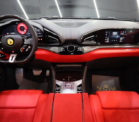 Gris Ferrari Purosangue 2024