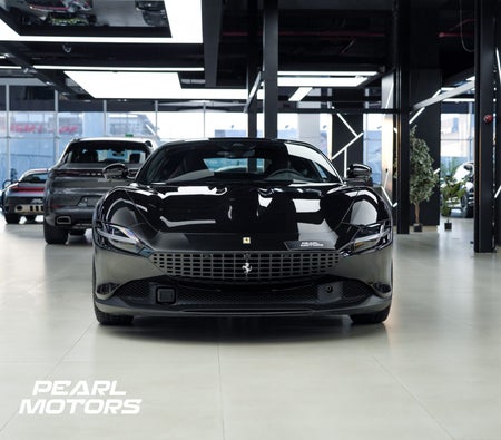Siyah Ferrari Roma 2021