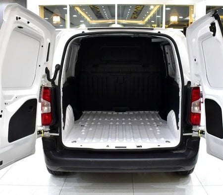 Bianca Fiat Doblo Cargo VAN 2025