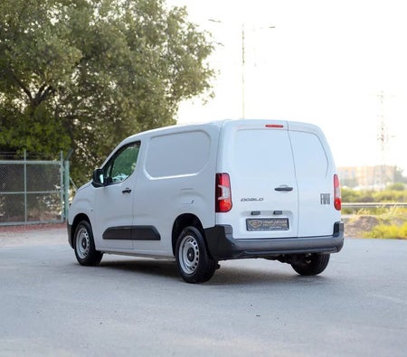 Белый Fiat Doblo Cargo VAN 2025 год Белый Fiat Doblo Cargo VAN 2025 год