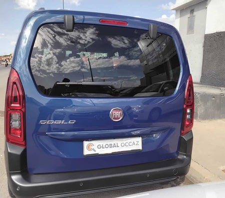 Bleu Fiat Doblo 2023