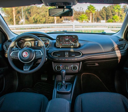 Black Fiat Tipo 2023