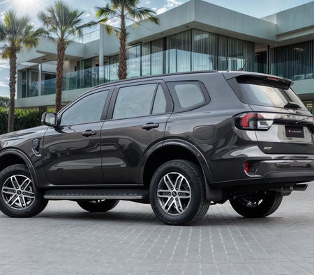 Brown Ford Everest XLT 2025