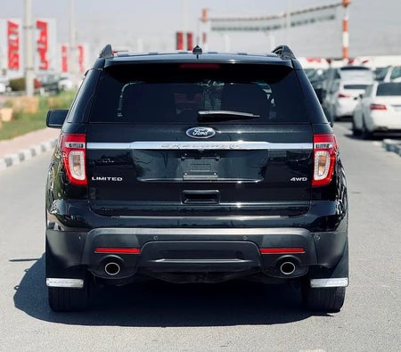 Negro Ford Explorer Limited 2013