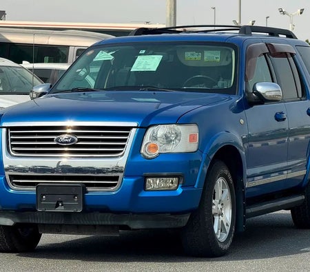 Blue Ford Explorer XLT 2010