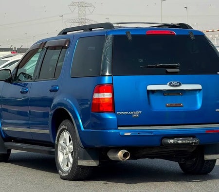 Blue Ford Explorer XLT 2010