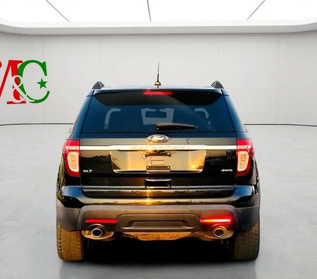 Nero Ford Explorer XLT 2014