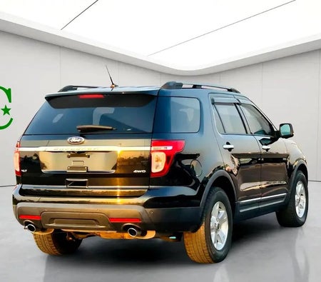 Nero Ford Explorer XLT 2014