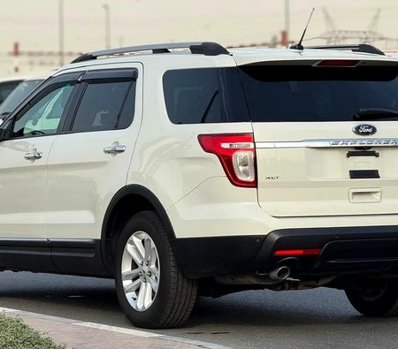 Blanc Ford Explorer XLT 2012
