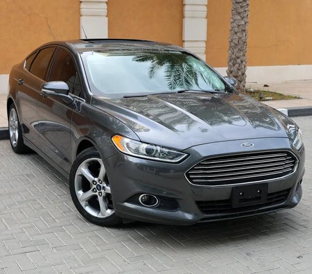 Ford Fusion SE 2015, photo 2 of 4