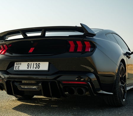 Negro Ford Mustang GT Coupe V8 Shelby GT500 Body Kit 2024