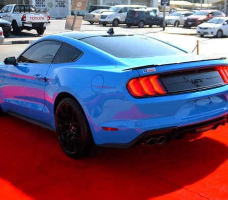 Blu Ford Mustang GT 2022