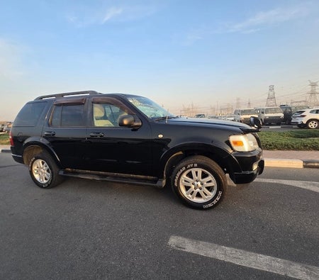 Schwarz Ford Explorer XLT 2009