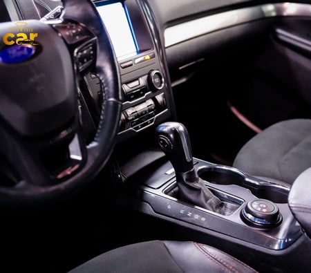 Beyaz Ford Explorer XLT 2019