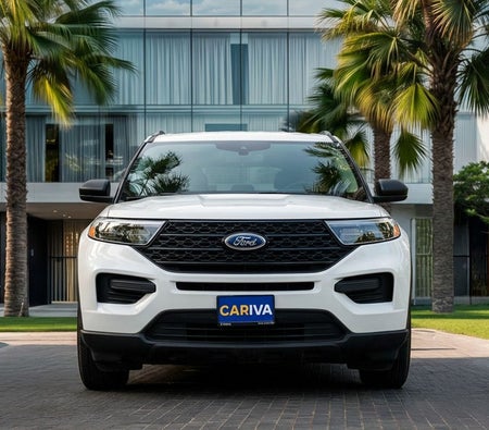Ford Explorer 2022, photo 2 of 4