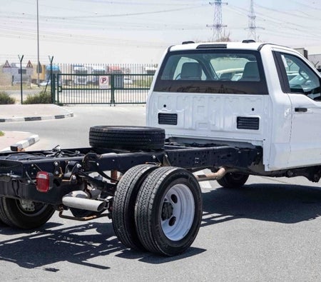 Bianca Ford F 550 2024