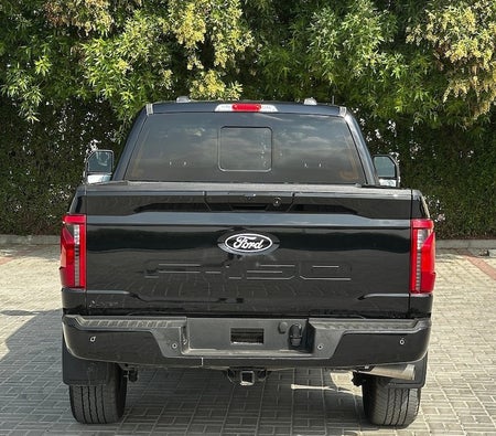 Black Ford F Series Pickup XLT 2024