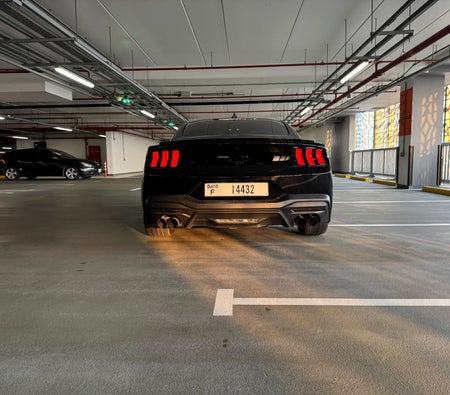 Schwarz Ford Mustang EcoBoost Premium Fastback 2024