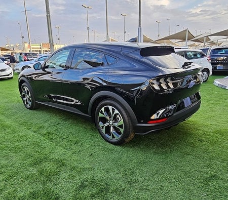 فورد Mustang Mach E  2022, photo 2 of 4