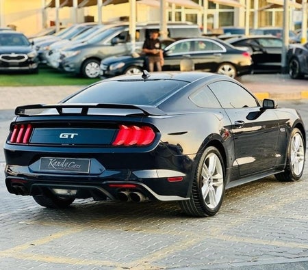 Black Ford Mustang 2019