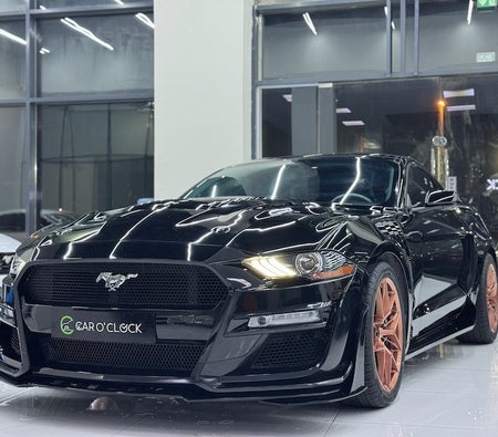 Black Ford Mustang EcoBoost 2020