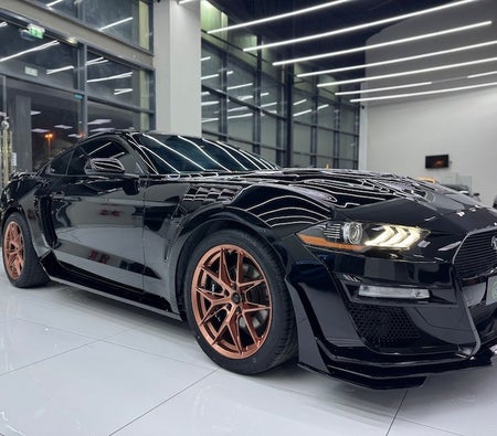 Black Ford Mustang EcoBoost 2020