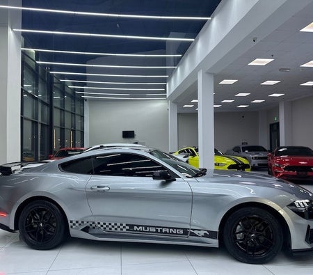 D'argento Ford Mustang EcoBoost 2021