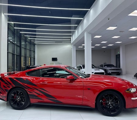 Red Ford Mustang EcoBoost Premium 2021