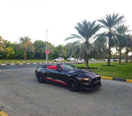 Black Ford Mustang EcoBoost Premium 2023