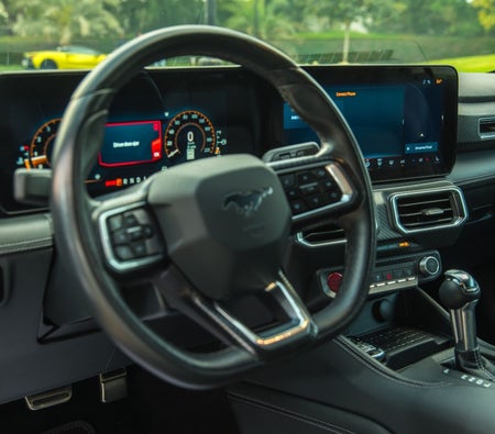 Ford Mustang 2024