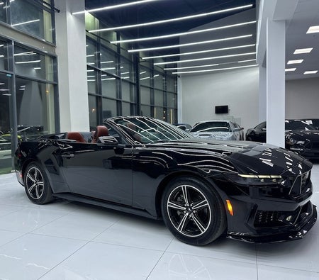 Black Ford Mustang EcoBoost Premium 2024