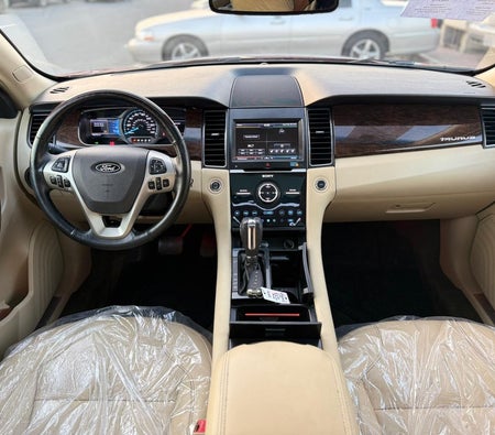 Ford Taurus Limited 2014, photo 3 of 4