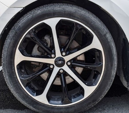 Ford Taurus Limited 2015, photo 4 of 4