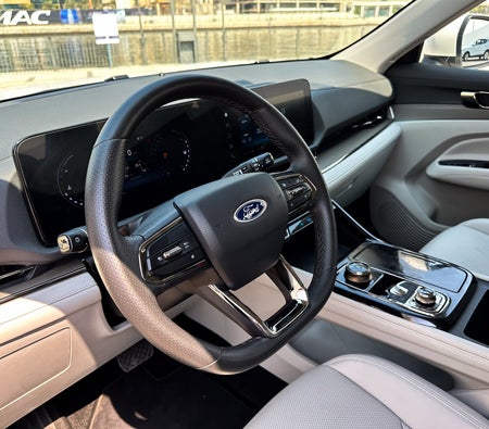 Белый Ford Territory 2025 год