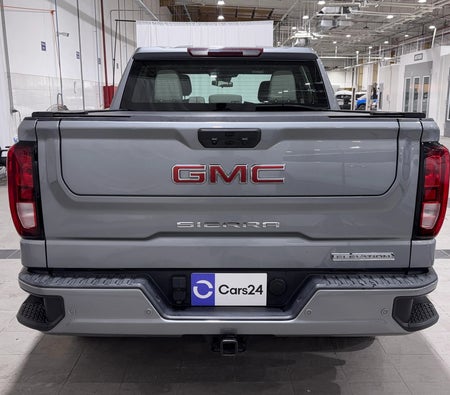 Gri GMC Sierra Elevation 2025