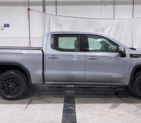 Gri GMC Sierra Elevation 2025