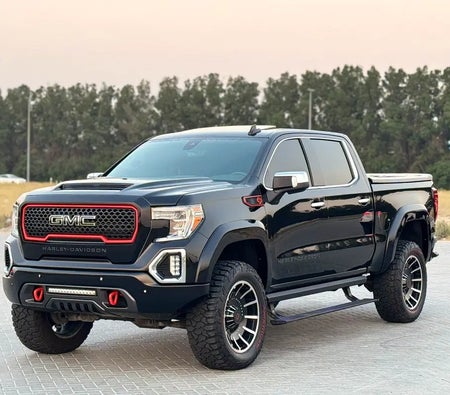 Schwarz GMC Sierra 2020 Schwarz GMC Sierra 2020