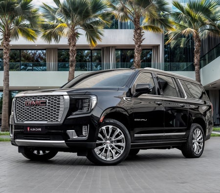 Schwarz GMC Yukon Denali 2022 Schwarz GMC Yukon Denali 2022
