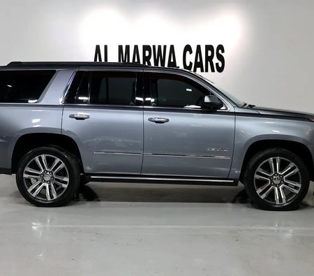 Grigio GMC Yukon Denali 2020