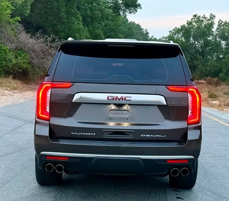 Marrone GMC Yukon Denali 2021 Marrone GMC Yukon Denali 2021