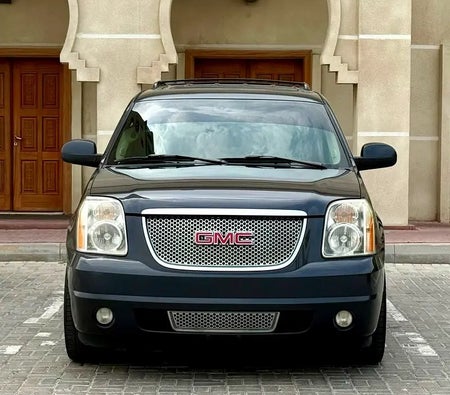 Gray GMC Yukon Denali 2008