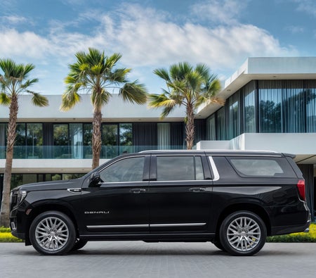 Black GMC Yukon Denali 2023