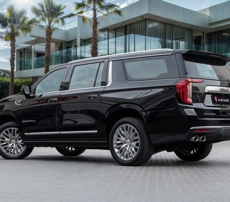Black GMC Yukon Denali 2023